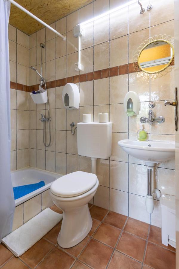 Kuca Za Odmor Baranjski Dvori Hotel Zmajevac Екстериор снимка