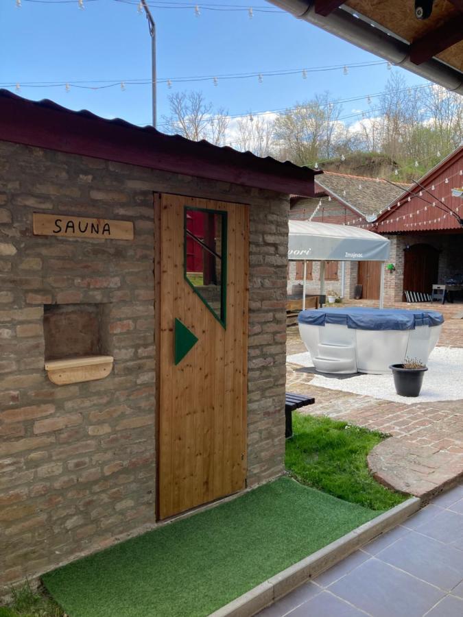 Kuca Za Odmor Baranjski Dvori Hotel Zmajevac Екстериор снимка
